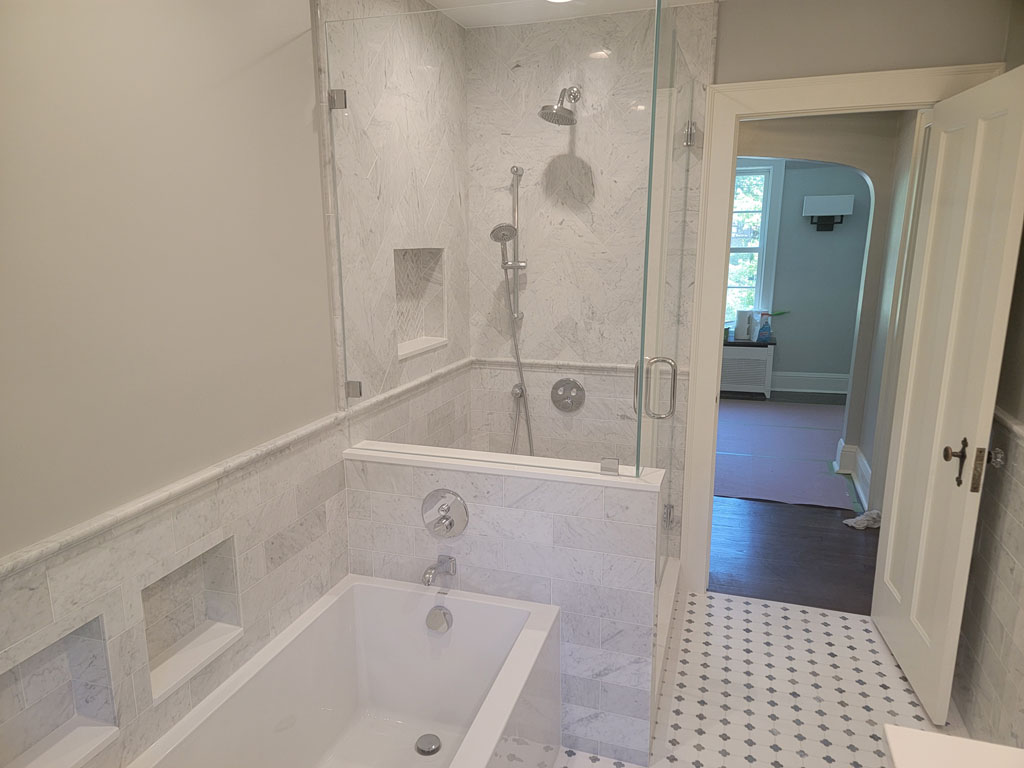 bathroom remodeling contractor